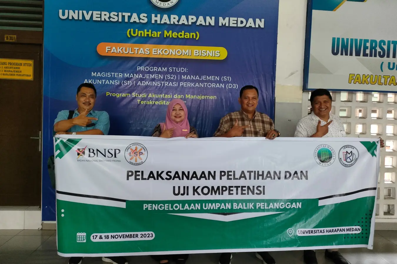 Uji Kompetensi dengan Skema  Pengelolaan umpan balik pelanggan