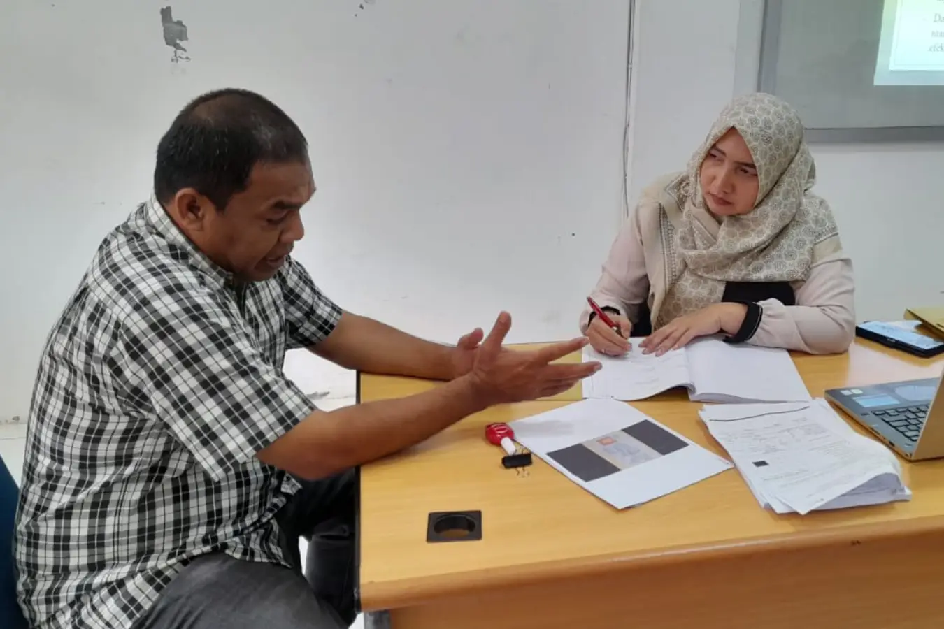 Pelaksanaan Uji Kompetensi Dengan Skema Fasilitasi Pendidikan Dan Pelatihan UMKM. Yang Dilaksanakan Pada tanggal 05 Desember 2024 Di Universitas Malikussaleh