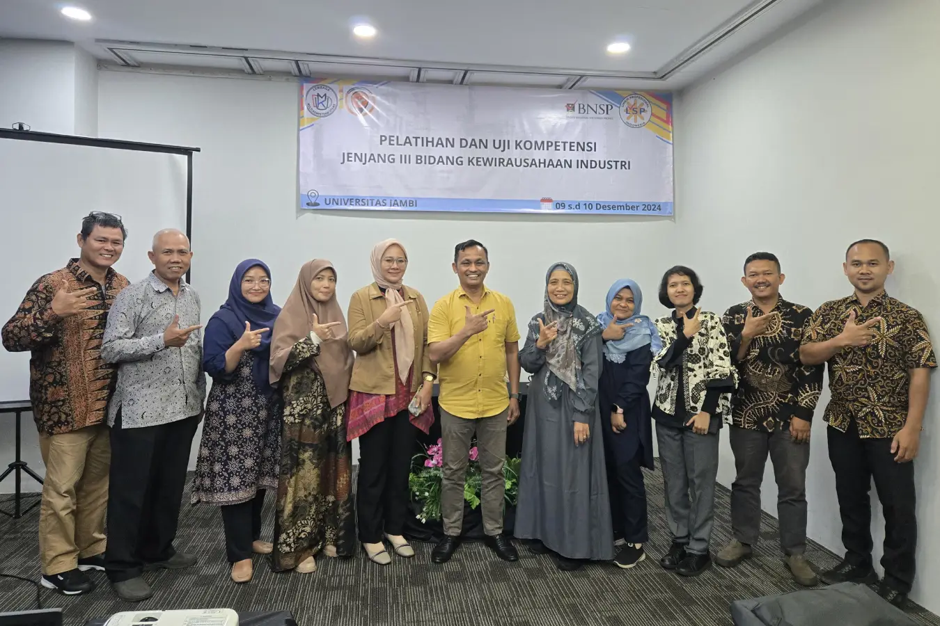 Pelaksanaan Uji Kompetensi Dengan Skema Jenjang III Bidang Kewirausahaan Industri. Yang Dilaksanakan Pada tanggal  09 s.d 10 Desember 2024 Di Universitas Jambi