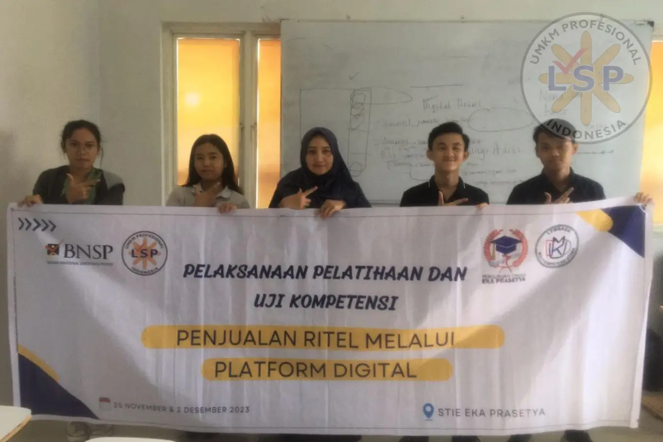 Uji Kopetensi Dengan Skeman Penjualan Ritel  Melalui Platform  Digital Melalui Metode  Luring Di STIE Eka Prastya